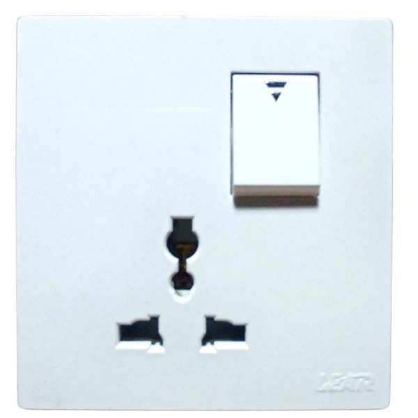 Lear Super White Multi Socket 13/AMP