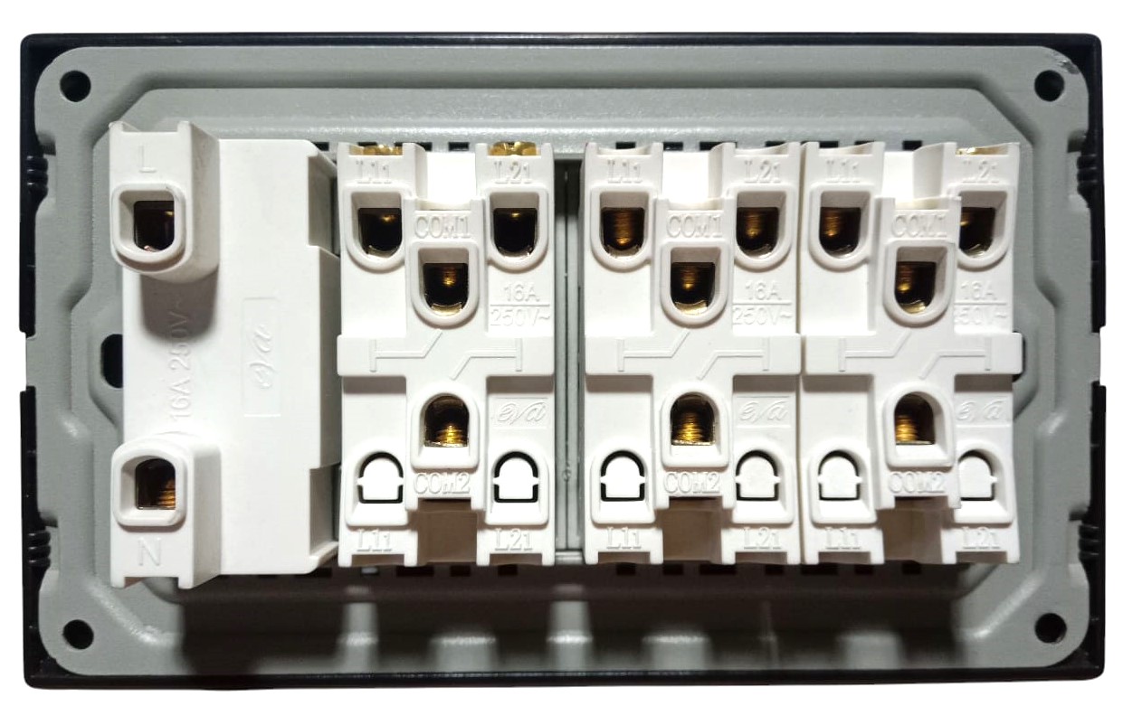 EVA-SUPERIOR-61-back Eva Superior 6-Switch + 1-Socket - Image 2