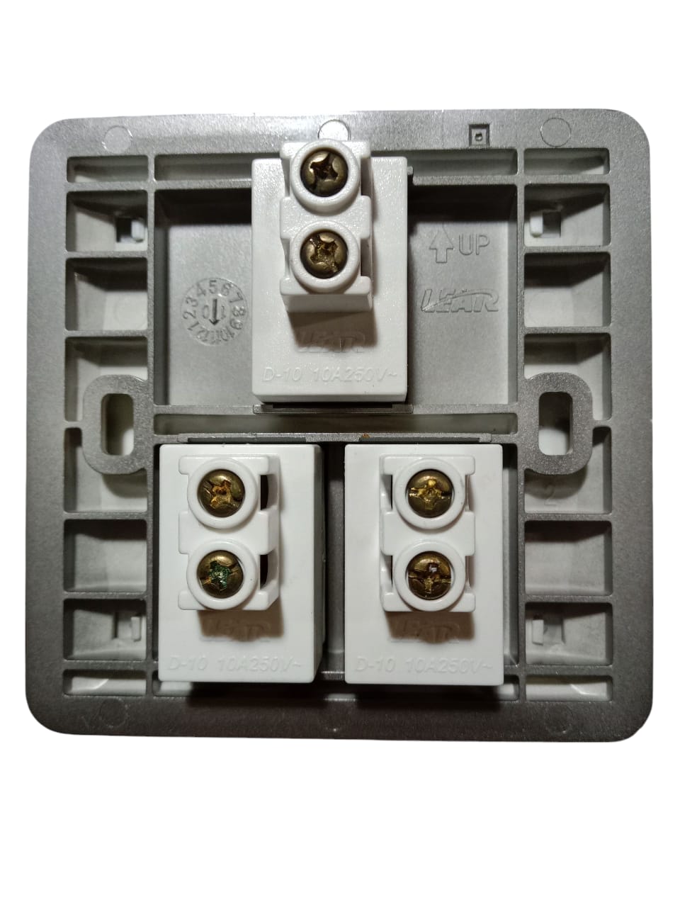 LEAR-BLESSO-MULT-3-GANG-BACK- Lear Blesso Multi Colour Three Gang Switch - Image 2