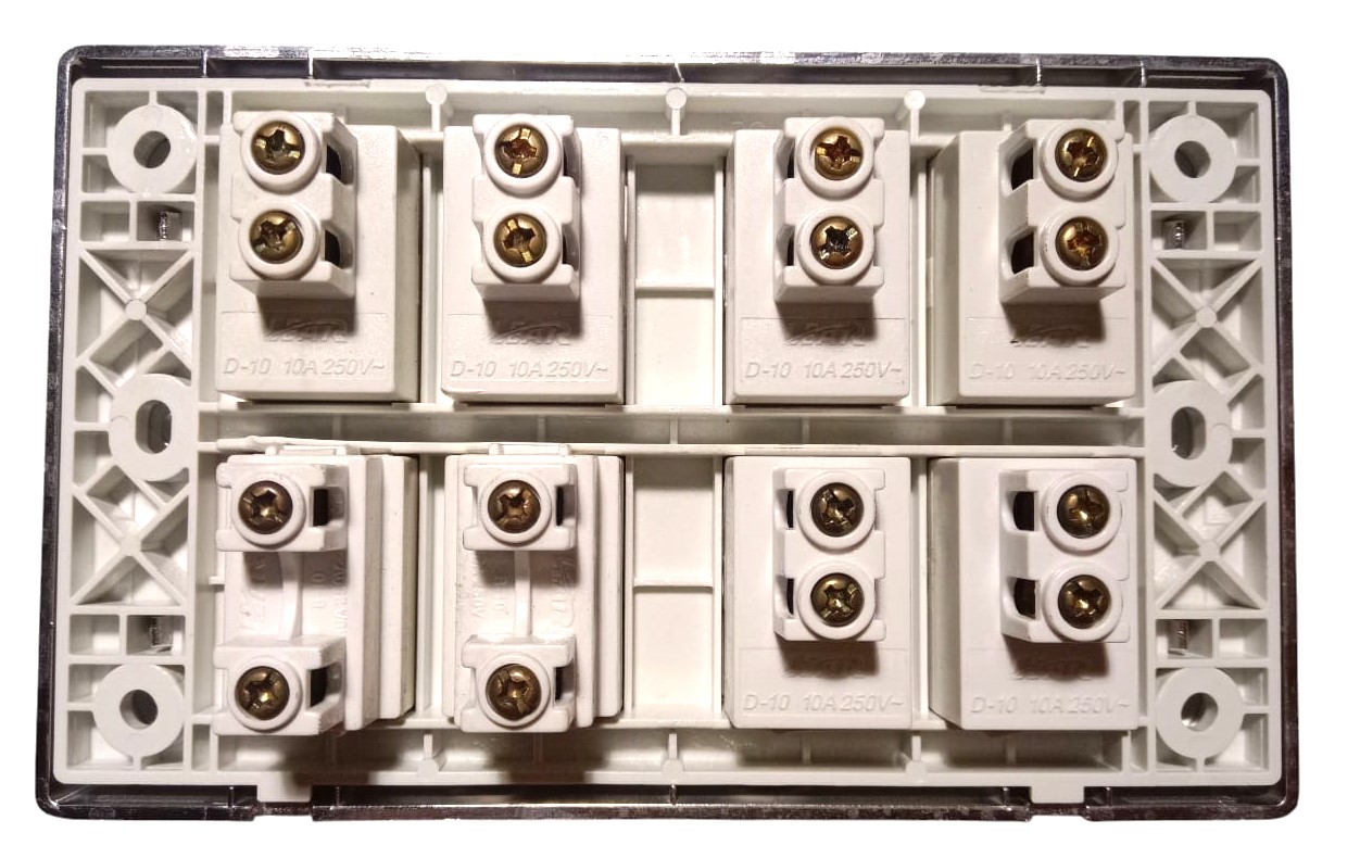 LEAR-DELUX-62-BACK Lear Deluxe Universal Light Plug 5 IN 1 - Image 15