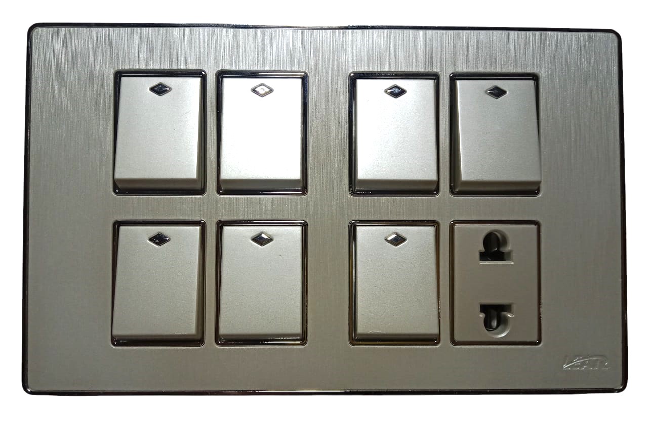 LEAR-DELUX-71-FRONT- Lear Deluxe Universal Light Plug 5 IN 1 - Image 18