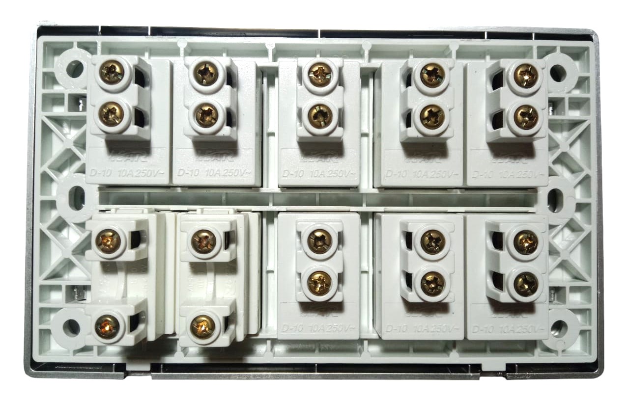 LEAR-DELUX-82-BACK Lear Deluxe Universal Light Plug 5 IN 1 - Image 19