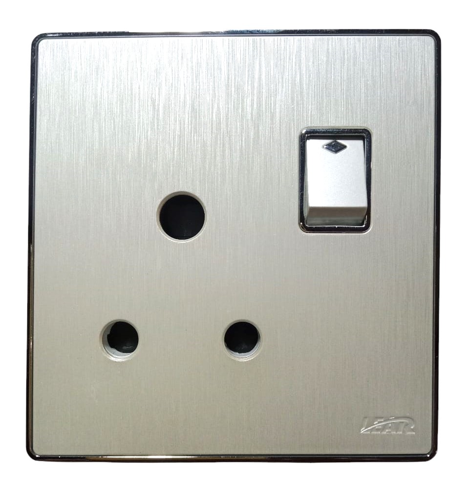 LEAR-DELUX-POWER-PLUG-FRONT Lear Deluxe Universal Light Plug 5 IN 1 - Image 26