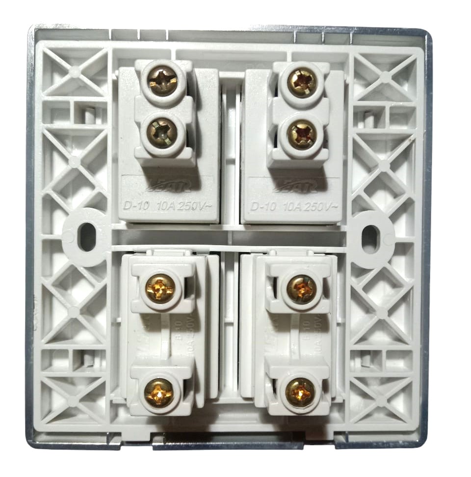 LEAR-DELUXE-22-BACK-2 Lear Deluxe Universal Light Plug 5 IN 1 - Image 32