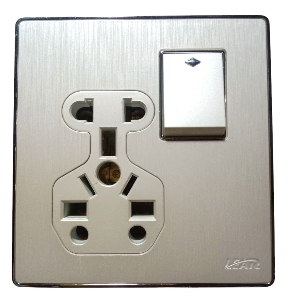 LEAR-DELUXE-UNIVERSAL-5-IN-1-FRONT Lear Deluxe Universal Light Plug 5 IN 1 - Image 1