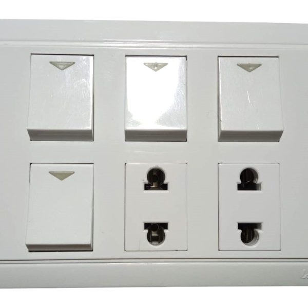 Lear White 4-Switch + 2-Socket