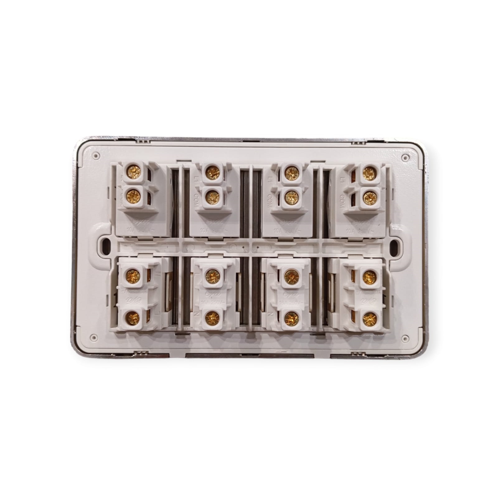 WhatsApp-Image-2024-01-23-at-15.41.25 Eva Royal 4-Switch + 4-Socket - Image 2