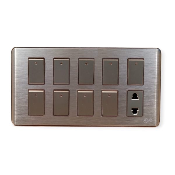 Eva Royal 9-Switch + 1-Socket