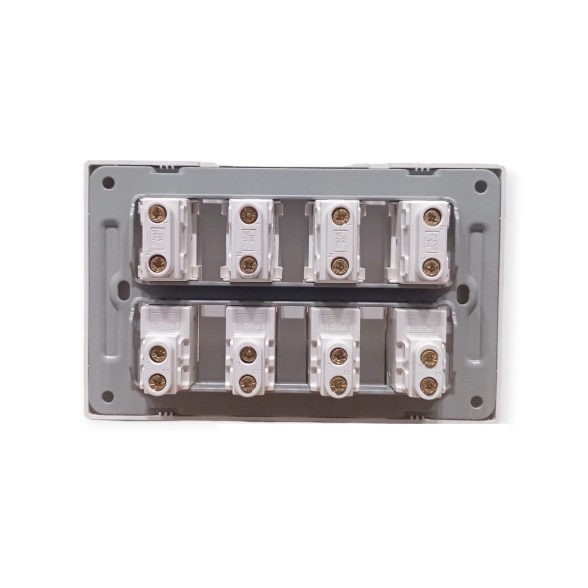 Eva Glamor 4-Switch + 4-Socket - Image 2