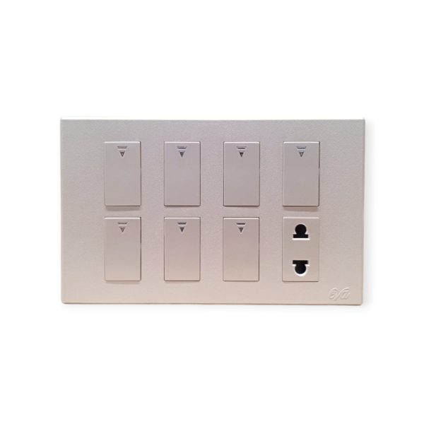 Eva Glamor 7-Switch + 1-Socket