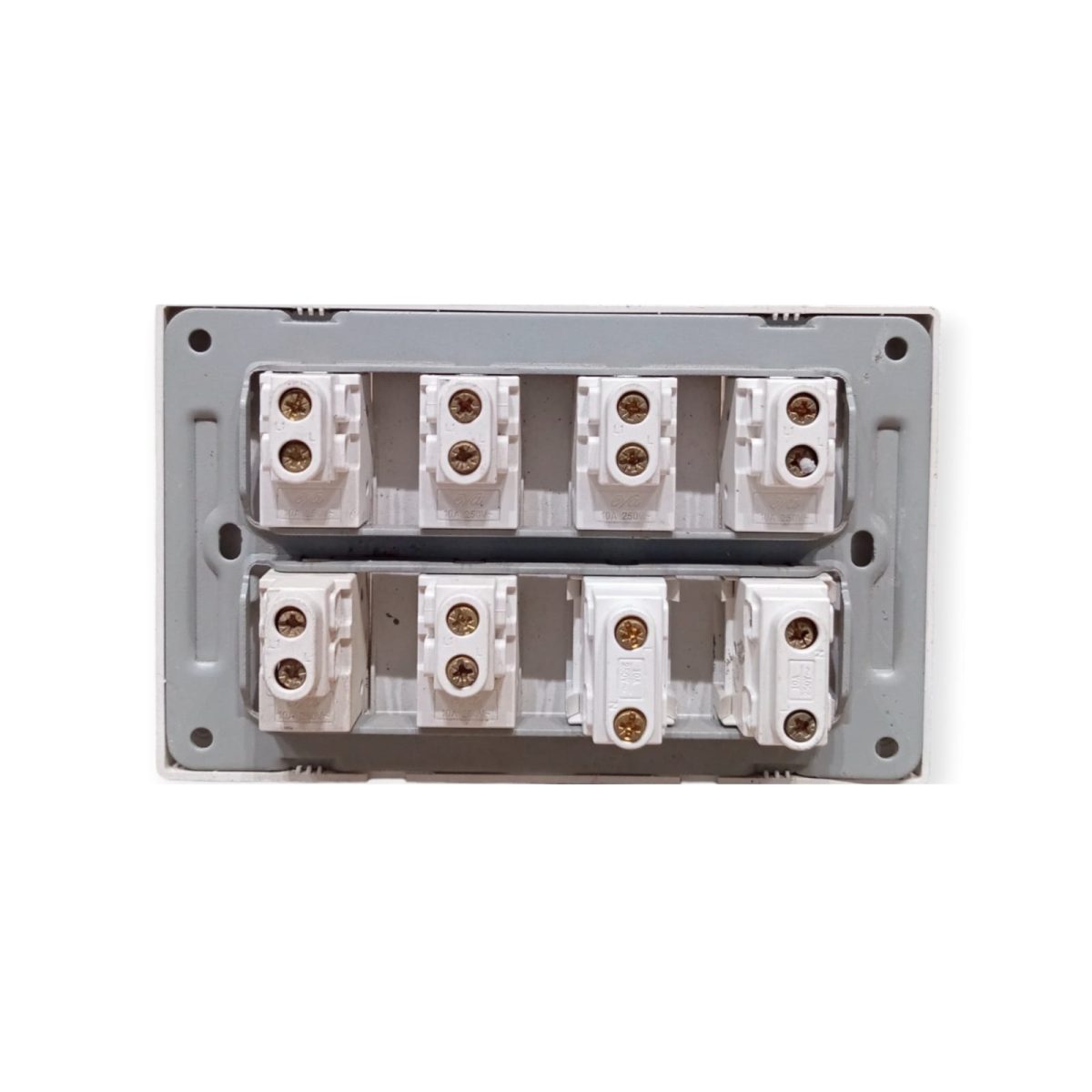 Eva Glamor 6-Switch + 2-Socket - Image 2